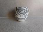Mok 9x8 cm. Witte Roos Mart Visser, Huis en Inrichting, Keuken | Servies, Ophalen of Verzenden, Zo goed als nieuw, Overige stijlen