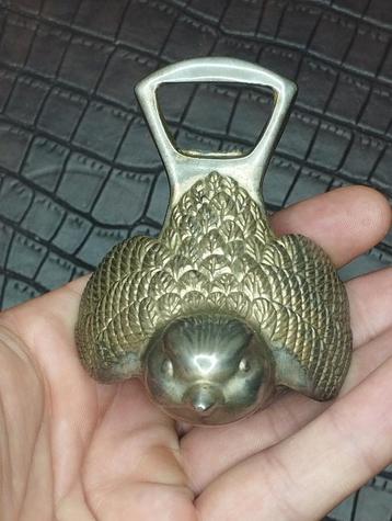 vintage flesopener vogel beschikbaar voor biedingen