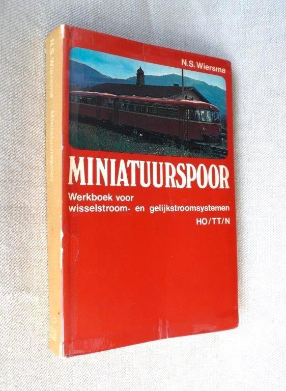 boek: Miniatuurspoor wissel- gelijkstroomsystemen HO TT N., Hobby en Vrije tijd, Modeltreinen | H0, Gebruikt, Boek, Tijdschrift of Catalogus