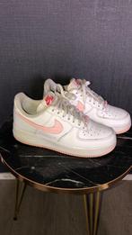 Nike Air force 1 low Valentines, Nike air force 1, Gedragen, Roze, Sneakers of Gympen