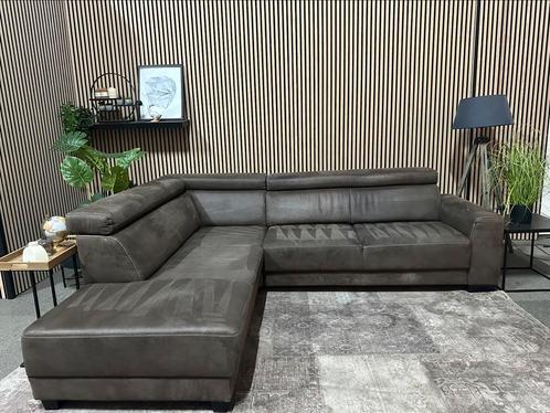 “GRATIS LEVERING” Bruine kunstlederen hoekbank 265x210, Huis en Inrichting, Banken | Bankstellen, Zo goed als nieuw, Hoekbank