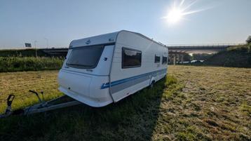 Hobby 560 excellent, 6 persoons beschikbaar voor biedingen