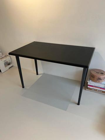 Werktafel staal beschikbaar voor biedingen