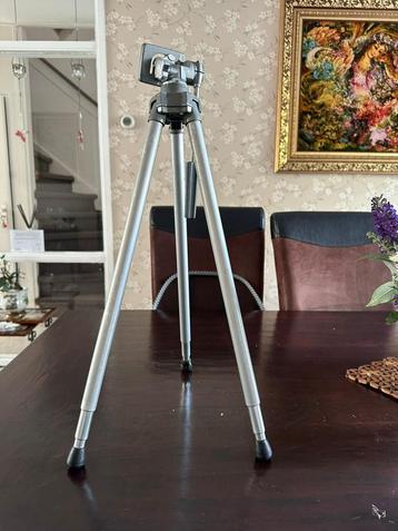 Aluminium camerastatief – verstelbaar beschikbaar voor biedingen