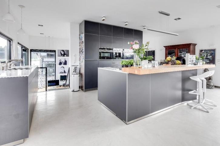 Voor €700 ophalen: Bulthaup B3 - fronten, plinten, afzuigkap, Huis en Inrichting, Keuken | Complete keukens, Gebruikt, Overige typen