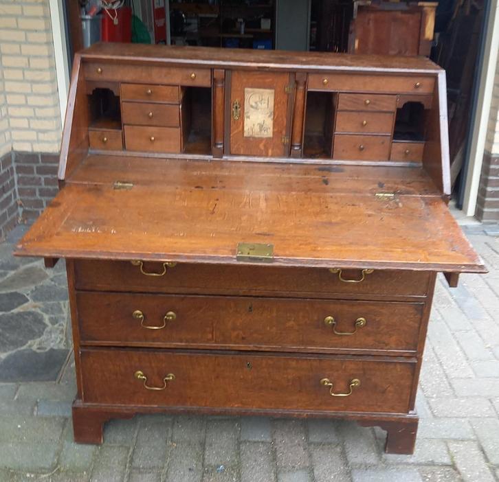 Uniek: een eiken secretaire van Master van de Vrijmetselarij, Verzamelen, Overige Verzamelen, Gebruikt, Ophalen