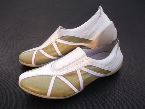 Leuke vlotte damesschoenen, echt leer, NIEUW! Maat 36., Kleding | Dames, Schoenen, Nieuw, Instappers, Overige kleuren, Ophalen of Verzenden