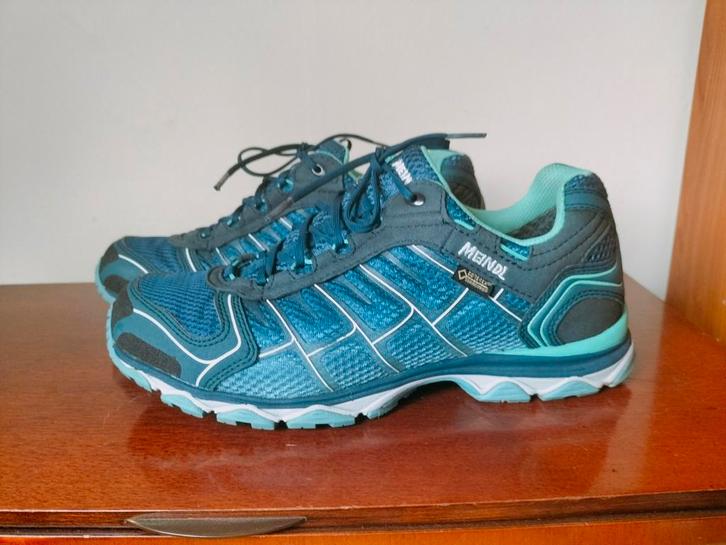 dames wandelschoenen van Meindl maat 6,5 = 40, Sport en Fitness, Bergsport en Wandelen, Zo goed als nieuw, Schoenen, Ophalen