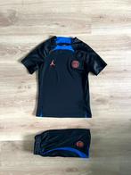 PSG zwart blauw Jordan sportset 22/33 Maat 147-158, Jongen of Meisje, Sport- of Zwemkleding, Ophalen of Verzenden, Zo goed als nieuw