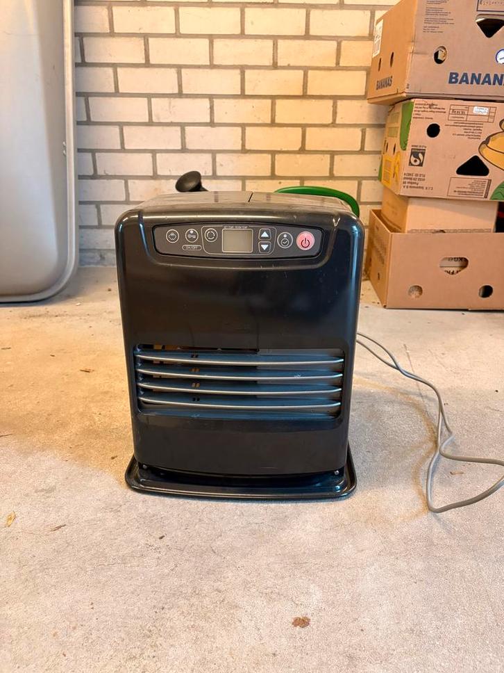 Qlima SRE3230 TC-2 Petroleumkachel - Als Nieuw!, Huis en Inrichting, Kachels, Zo goed als nieuw, Vrijstaand, Petroleumkachel, Overige brandstoffen