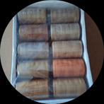 SINT TIP....Set van 12 Garenklosjes in Diverse Kleuren, Hobby en Vrije tijd, Naaien en Fournituren, Ophalen of Verzenden, Nieuw