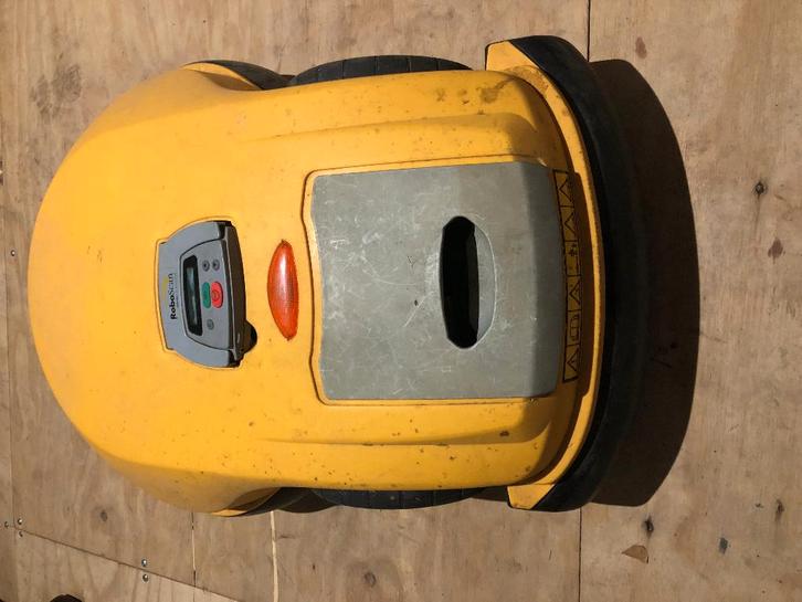 Robot gazonmaaier Robomow  Robochan, Tuin en Terras, Robotmaaiers, Gebruikt, Meer dan 25 cm, Ophalen