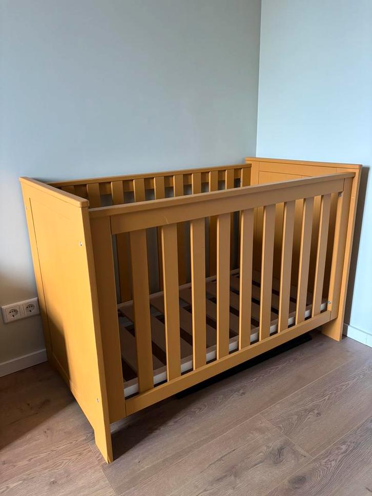 Ledikant, kast en plankje, Kinderen en Baby's, Kinderkamer | Complete kinderkamers, Zo goed als nieuw, Jongetje of Meisje, Ophalen