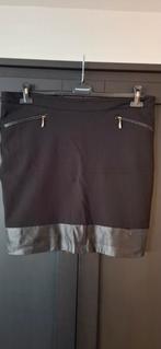 Leuk zwart rokje van Promiss.

Maat XL., Promiss, Zwart, Maat 46/48 (XL) of groter, Ophalen of Verzenden