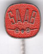 SAAB rood op zilverkleurig auto/vliegtuig speldje ( C_238 ), Verzamelen, Speldjes, Pins en Buttons, Verzenden, Nieuw, Transport