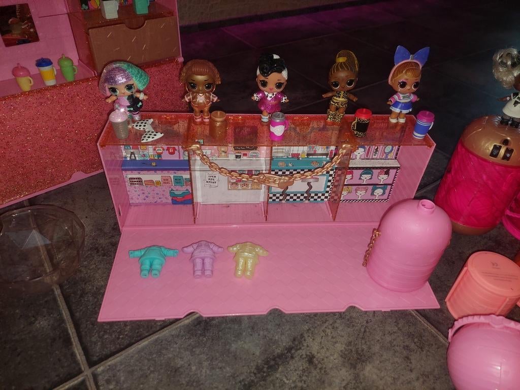 Lol suprise pop up store met veel lol pops, Ophalen of Verzenden, Zo goed als nieuw, Overige typen