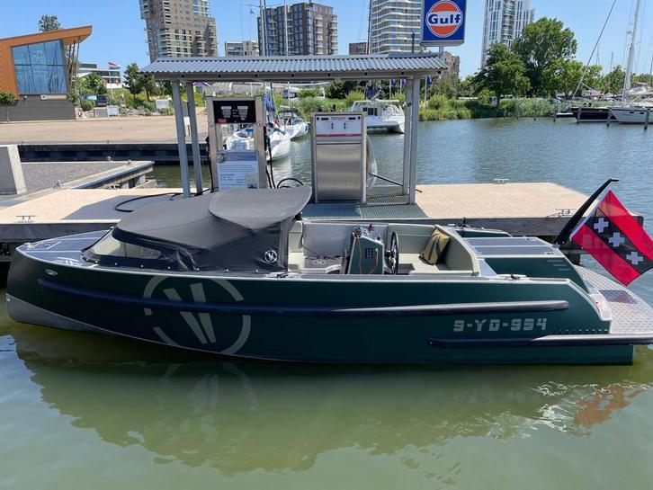 Van Vossen 777 Sport, Watersport en Boten, Sloepen, Zo goed als nieuw, 70 pk of meer, 6 meter of meer, Buitenboordmotor, Benzine