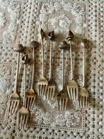8 verzilverde gebaksvorkjes met diverse schelpen, Antiek en Kunst, Antiek | Bestek, Ophalen of Verzenden
