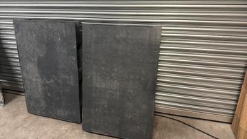 GRATIS 4 pallets 120X80cm(2 plastic en 2 houten) beschikbaar voor biedingen