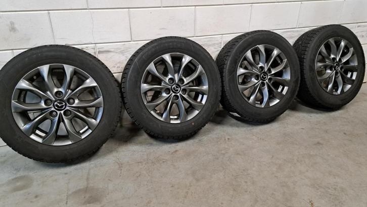 Als nieuw!! Velgen Mazda CX-3 Mazda 6 Mazda 5 205/60/16, Auto-onderdelen, Banden en Velgen, Banden en Velgen, Winterbanden, 16 inch