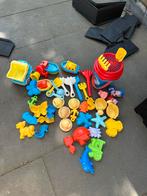 Zand en water speelgoed schep emmer hark vormpjes bootjes, Ophalen of Verzenden, Zo goed als nieuw