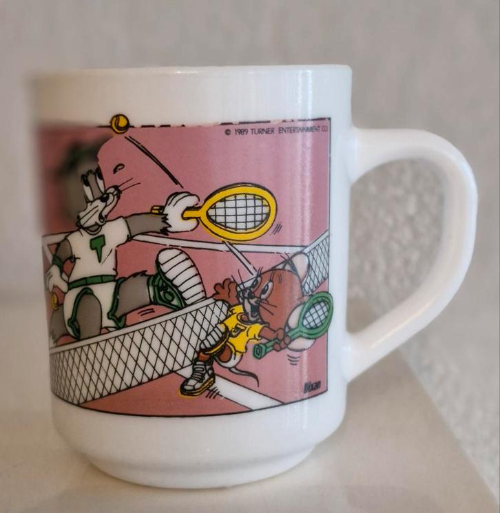 Arcopal Beker Tom & Jerry, Huis en Inrichting, Keuken | Servies, Zo goed als nieuw, Kop(pen) en/of Schotel(s), Overige stijlen