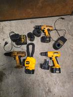 Dewalt accu gereedschap 14.4v en 12v met veel accu's, Doe-het-zelf en Verbouw, Gereedschap | Boormachines, Ophalen of Verzenden