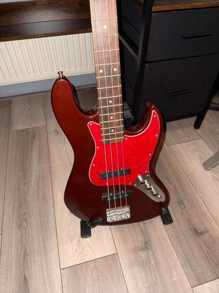 Fazley Classic Series FJB218DR Basgitaar, Muziek en Instrumenten, Snaarinstrumenten | Gitaren | Bas, Zo goed als nieuw, Elektrisch