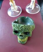 Doodskop, schedel asbak, 2 glazen  plastic, Ophalen of Verzenden, Zo goed als nieuw, Halloween of Griezel