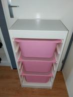 Trofast kast ikea wit met 2 roze en 1 witte bak met deksels, Kinderen en Baby's, Kinderkamer | Commodes en Kasten, Ophalen, Zo goed als nieuw