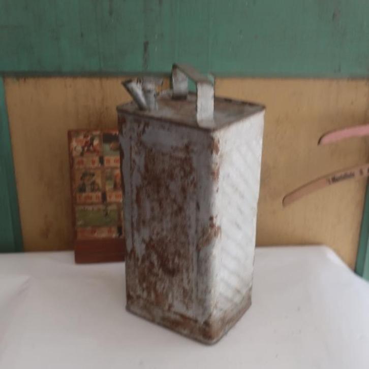 Olie petroleum kan grijs metaal barnfound Frankrijk, Antiek en Kunst, Curiosa en Brocante, Ophalen of Verzenden