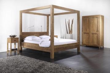 Drijfhout driftwood hemelbed met hastens excel boxspring beschikbaar voor biedingen