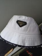 Prada bucket hat nieuw, Nieuw, One size fits all, Ophalen of Verzenden