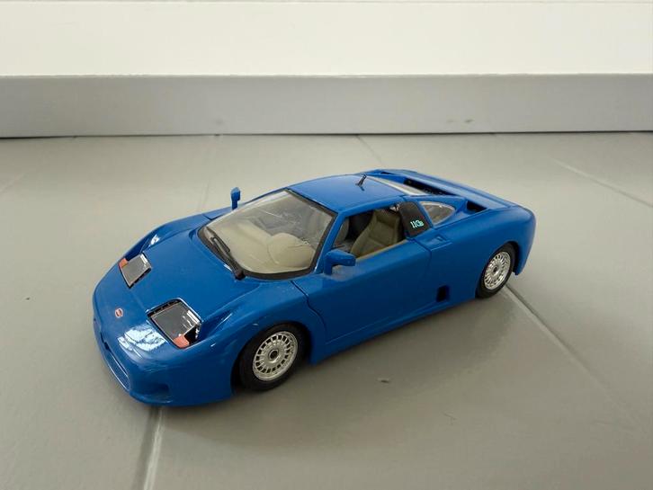 Bburago Bugatti EB110 Modelauto, Hobby en Vrije tijd, Modelbouw | Auto's en Voertuigen, Gebruikt, Auto, 1:50 of kleiner, Overige merken