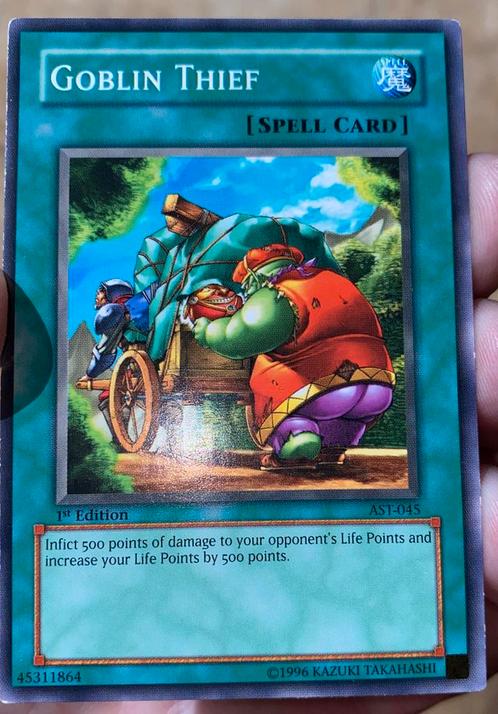 Yu-Gi-Oh! Goblin Thief AST 1st Ed !, Hobby en Vrije tijd, Verzamelkaartspellen | Yu-gi-Oh!, Gebruikt, Losse kaart, Verzenden