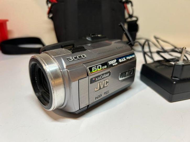 JVC everio GZ-HD5E vintage camcorder y2k, Audio, Tv en Foto, Videocamera's Digitaal, Zo goed als nieuw, JVC, 20x of meer, Ophalen of Verzenden