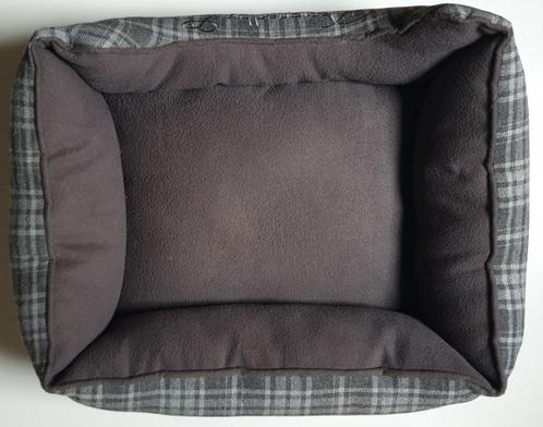 Designed by Lotte hondenkussen met rand, Dieren en Toebehoren, Hondenmanden, Gebruikt, Stof, Ophalen of Verzenden
