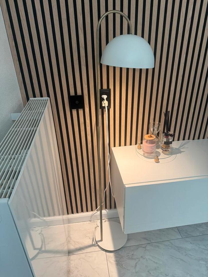 Elegante Booglamp - Wit/Goud, Huis en Inrichting, Lampen | Vloerlampen, Zo goed als nieuw, 150 tot 200 cm, Metaal, Ophalen