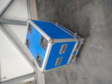 Flightcase hxbxd 63*52*78 incl wielen beschikbaar voor biedingen