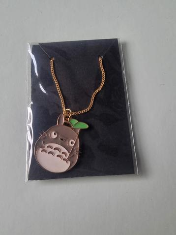 Goudkleurige Totoro Ketting beschikbaar voor biedingen