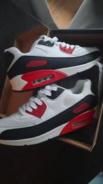 Sneakers met Air. Maat 44, Kleding | Heren, Schoenen, Ophalen of Verzenden, Nieuw