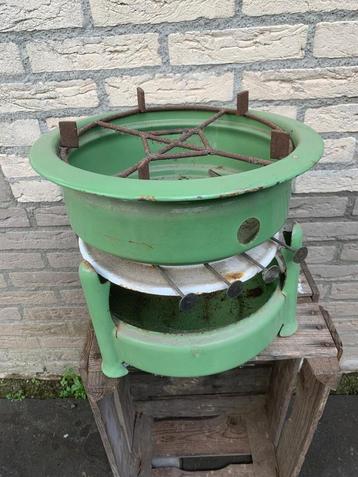 Petroleum stel beschikbaar voor biedingen