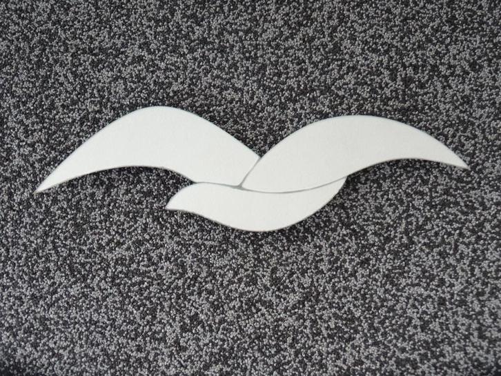 Spiegel in de vorm van een meeuw, Huis en Inrichting, Woonaccessoires | Spiegels, Zo goed als nieuw, 50 tot 75 cm, Minder dan 100 cm