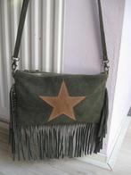 BORSE in PELLE groen suede leren tas met ster en franje als, Sieraden, Tassen en Uiterlijk, Tassen | Damestassen, Ophalen of Verzenden