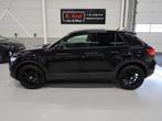 Volkswagen T-Roc 1.5 TSI Sport Triple Black Airco-ecc App co, Voorwielaandrijving, Stof, 4 cilinders, 150 pk