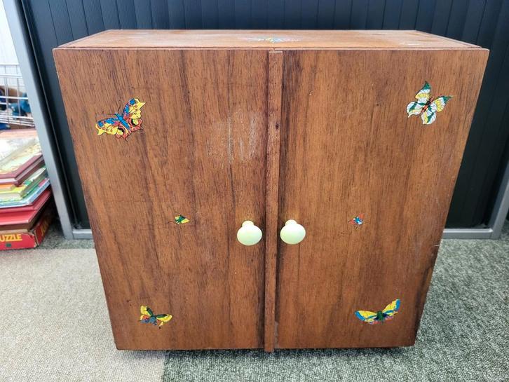 Vintage poppen kledingkastje, Kinderen en Baby's, Kinderkamer | Inrichting en Decoratie, Ophalen of Verzenden
