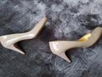 Ted Baker Pumps Nude Maat 40, Kleding | Dames, Ted Baker, Ophalen of Verzenden, Gedragen, Beige