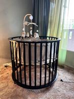 Ronde baby box zwart, Kinderen en Baby's, Boxen, Ophalen of Verzenden, Gebruikt, Rond, Wieltjes