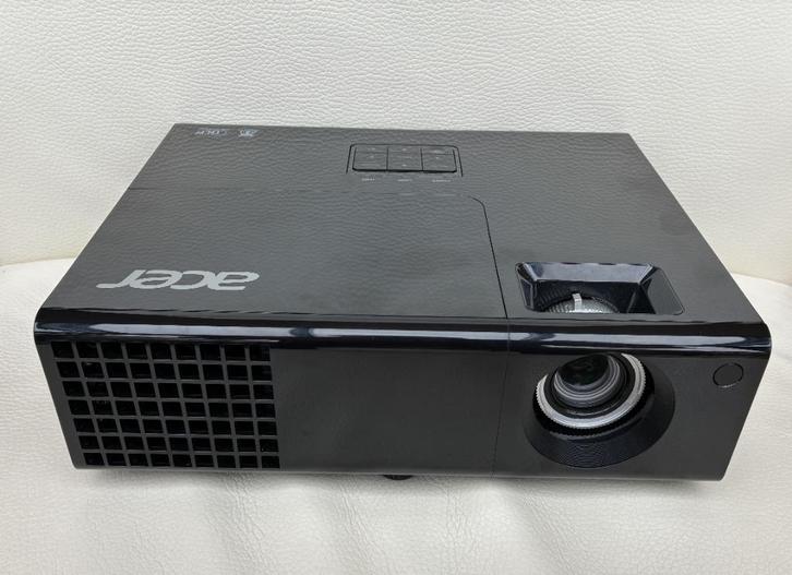 Te koop: portable beamer ACER X1240DLP, Audio, Tv en Foto, Beamers, Zo goed als nieuw, LED, Overige resoluties, Ophalen of Verzenden