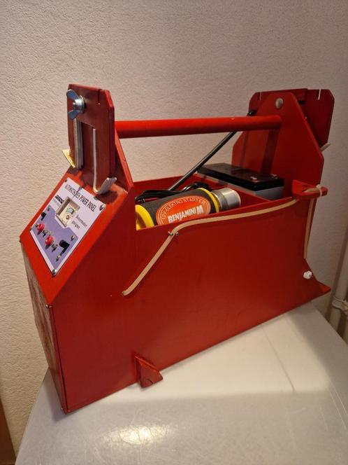 Starterset / Kist voor  Modelvliegtuig, Hobby en Vrije tijd, Modelbouw | Radiografisch | Vliegtuigen, Zo goed als nieuw, Benzine